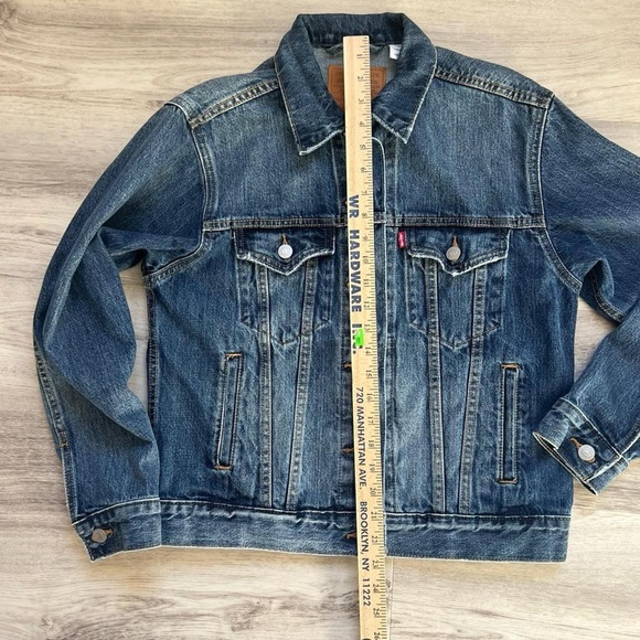Levi's Classic Blue Denim Jacket - Picture 6 of 7